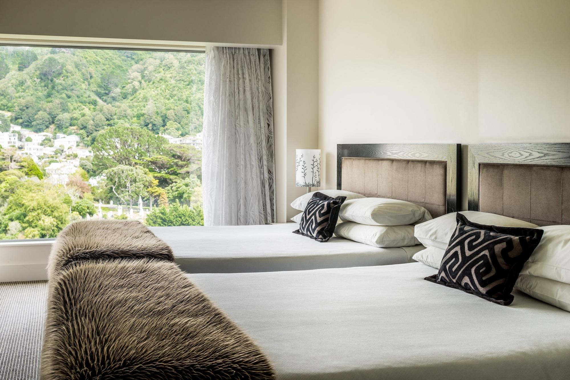 Bolton Hotel Wellington Luaran gambar A guest room at the hotel
