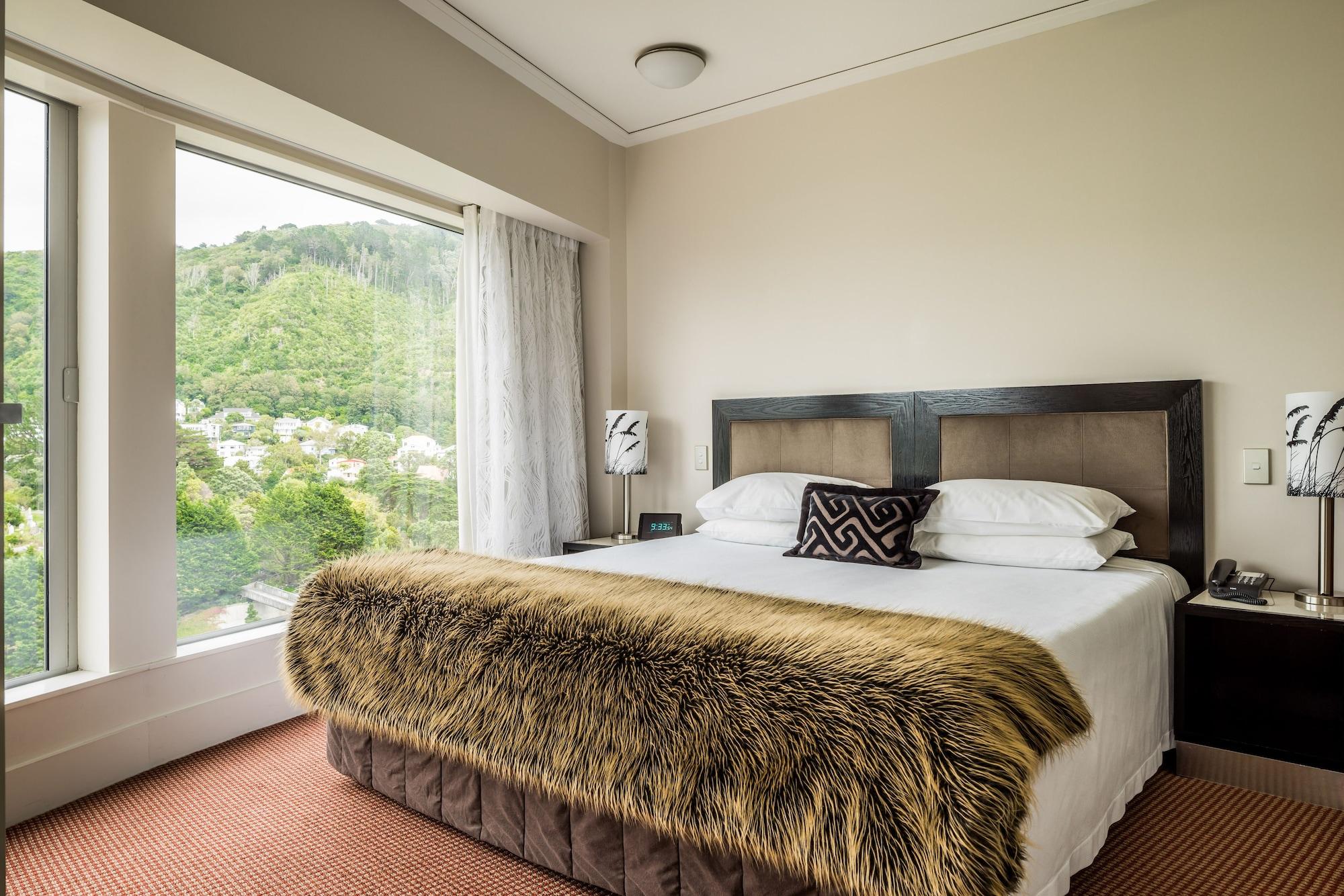 Bolton Hotel Wellington Luaran gambar A bedroom at the hotel