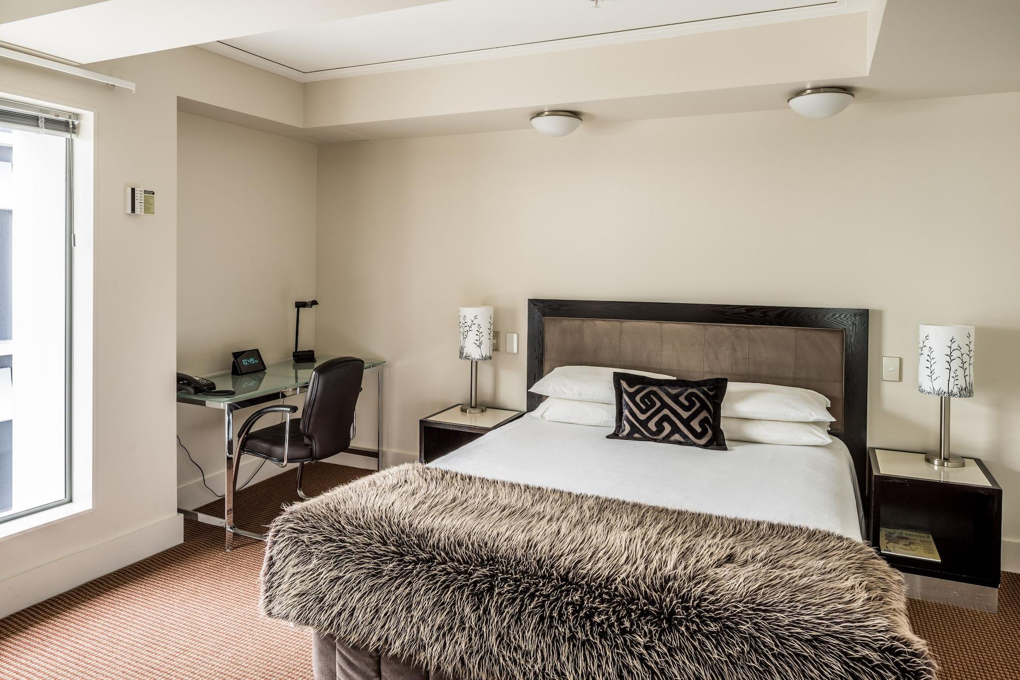 Bolton Hotel Wellington Luaran gambar A bedroom at the hotel