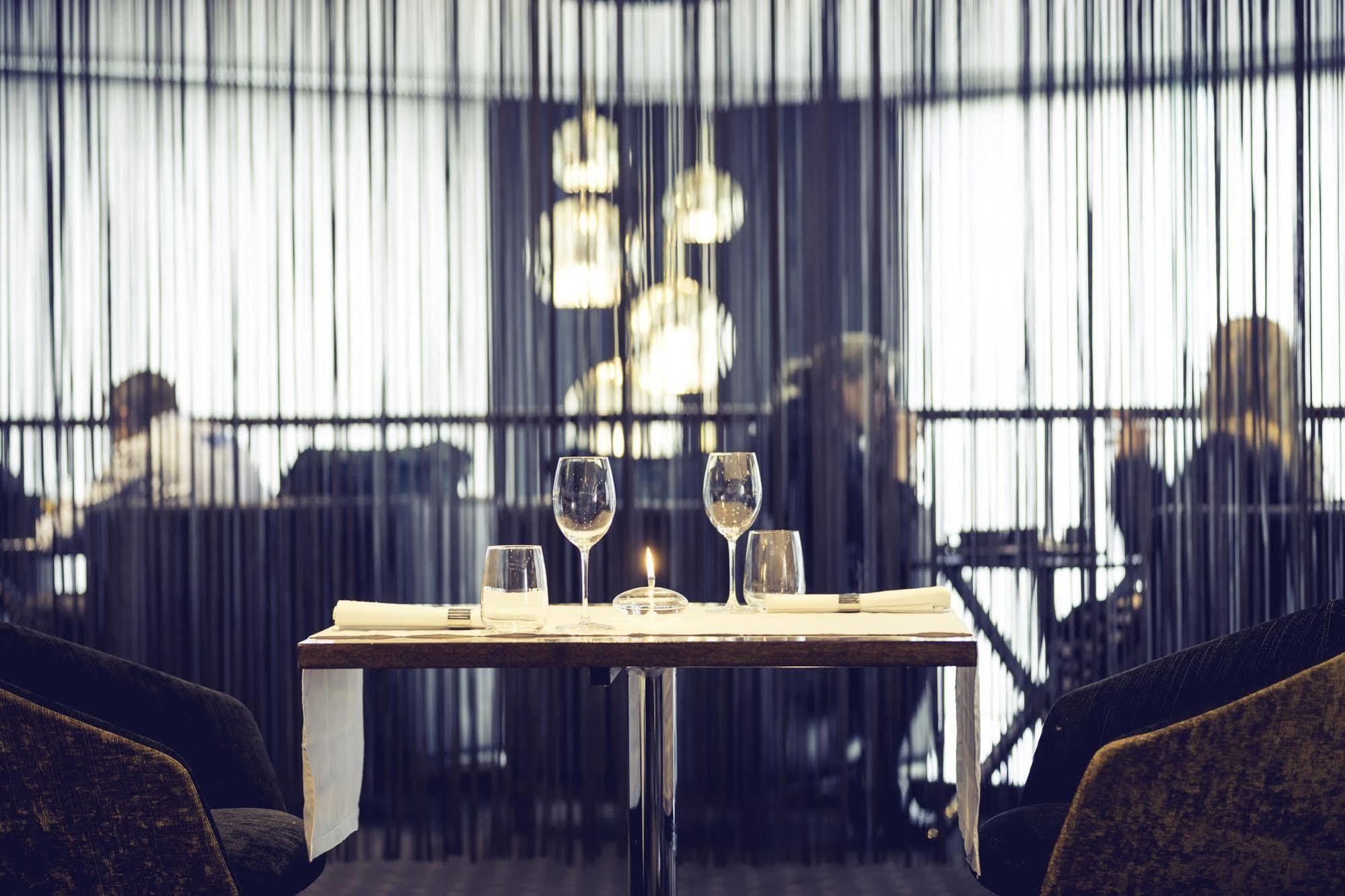 Bolton Hotel Wellington Luaran gambar Restaurant AOC