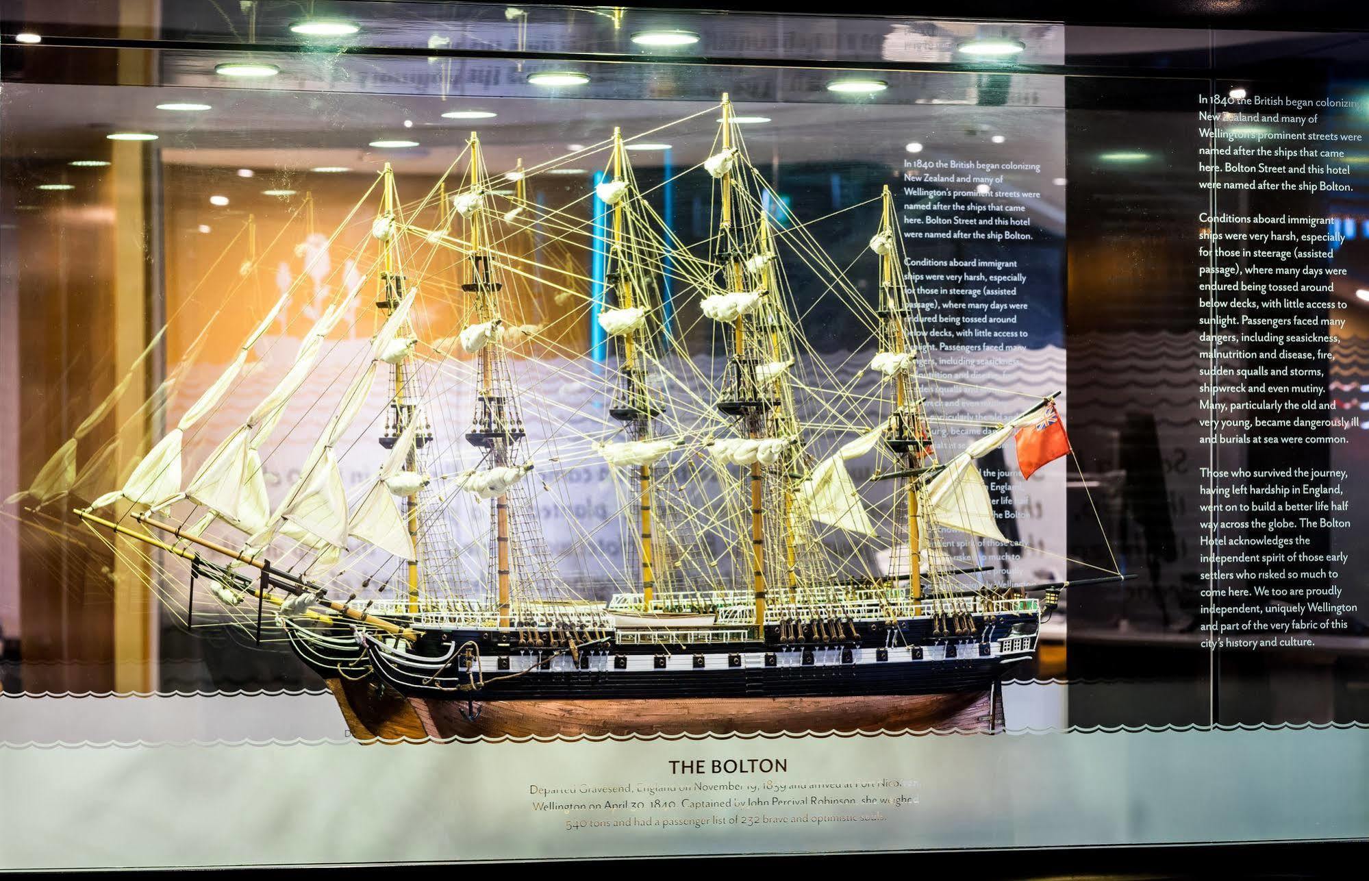 Bolton Hotel Wellington Luaran gambar Model of the ship at the National Maritime Museum