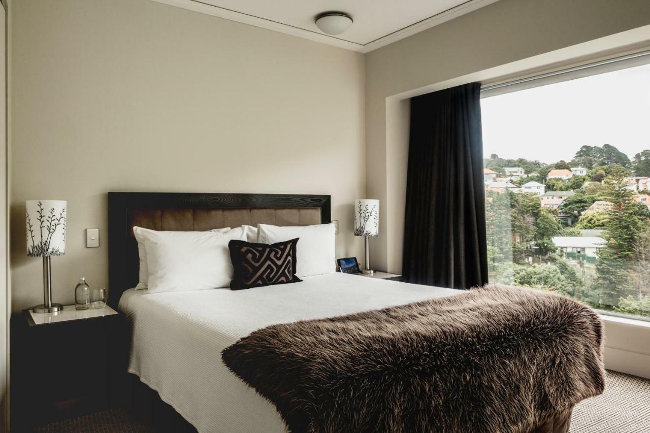 Bolton Hotel Wellington Luaran gambar A bedroom at the hotel